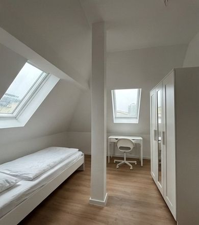 Zimmer 2 (obere Etage)