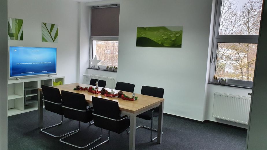 Top Büroflächen mit vielen Möglichkeiten, EUR 15,- bis 17,- pro qm warm – Besprechungsraum