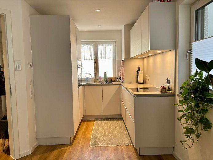 Luxuriöse 2 Zimmer Wohnung mit EBK in Olching – Einbauküche