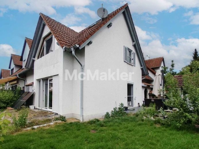 Verwirklichungsprojekt mit Charme: Zentrumsnah und ruhig in Stätzling – Foto 1