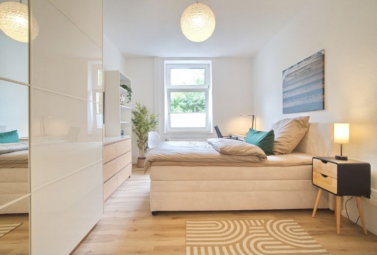 Erstbezug nach Renovierung und Möblierung: sehr schöne Wohnung in ruhiger Citylage mit Gartennutzung und HomeOffice-Möglichkeit – be59b806cc15f804ac1b539aa8424f74539eea7b.jpg