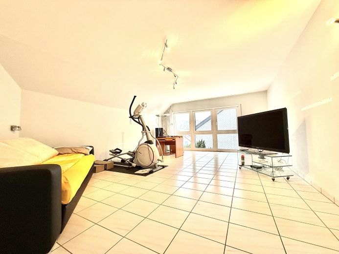 großzügiges Studio