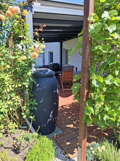 Energy-efficient passive house in a quiet location – Terrasse