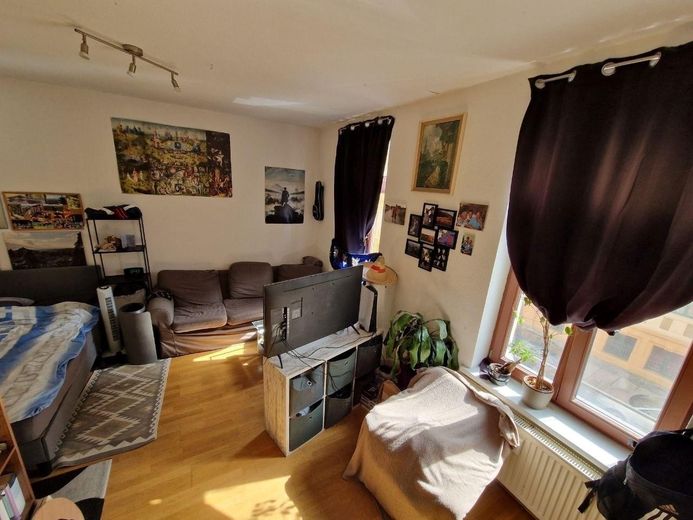 Beautiful 1-Room Apartment in the Paulusviertel Near the Water Tower – Wohnen/Schlafen