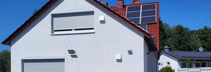 Maison individuelle entièrement rénovée avec grand jardin, située dans un endroit calme et bien desservi – Haus - Südseite