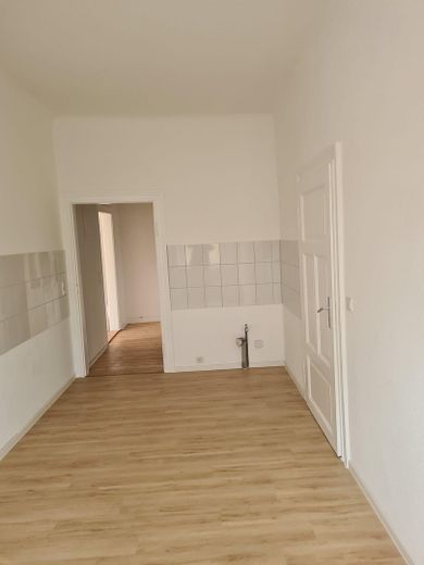 Neu sanierte, wunderschöne Altbauwohnung in zentraler Lage – Küche