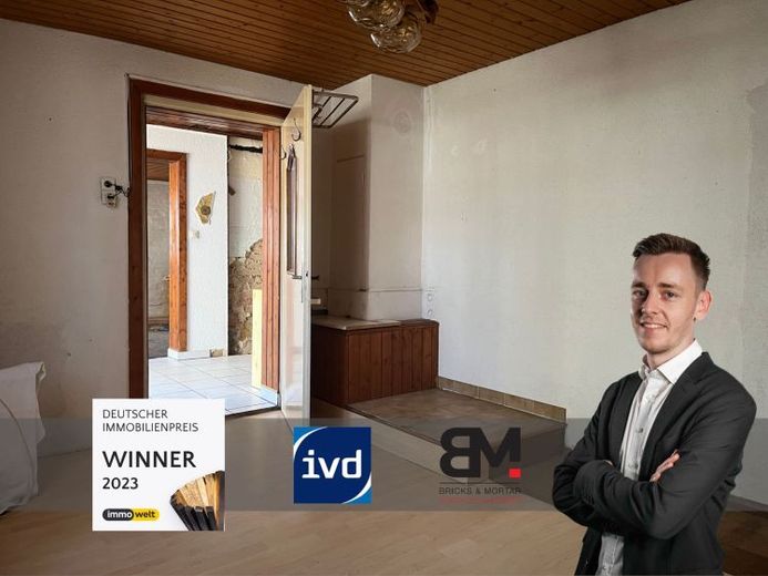 Casa bifamiliare da ristrutturare a Buttenwiesen, ideale per artigiani – Photo 1