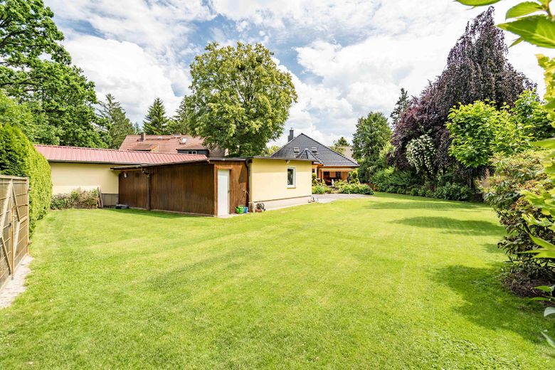 Familientraum in Kleinmachnow – Rückansicht