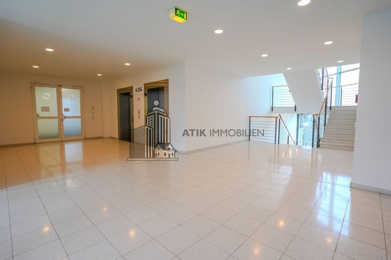 ATIK: Repräsentatives Büro x herausragende Architektur x optimale Infrastruktur - provisionsfrei – Eingangsbereich