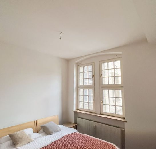 Wiesbaden: Perfekte 2 Zi-Kapitalanlage! Herrschaftliches Wohnen i. d. Kaiser-Friedrich-Residenz! – _Schlafzimmer