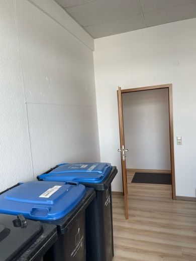 günstiger Büroraum in Gemeinschaftsbüro im Industriegebiet Leonberg an der Autobahn – Büro 3