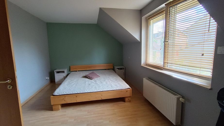 Komisyonsuz: Niefern-Öschelbronn’da bahçeli ikiz ev – Schlafzimmer OG