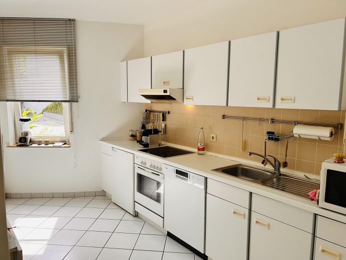 Exklusive  4-Zimmer-Wohnung mit Garten in ruhiger, exponierter Lage im Herzen von Bad Homburg – Küche