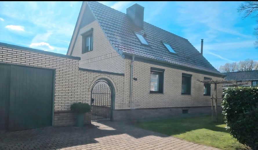 Casa unifamiliare modernizzata e pronta per essere abitata – Foto 1