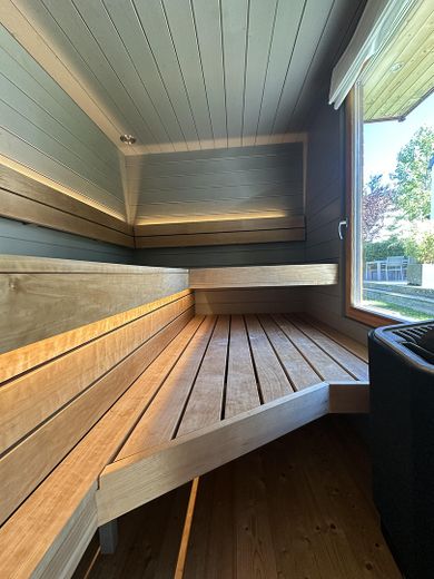 Komisyonsuz: Bahçeli, çift garajlı ve ulaşım bağlantıları iyi olan enerji tasarruflu müstakil ev – Private Sauna mit Gartenblick