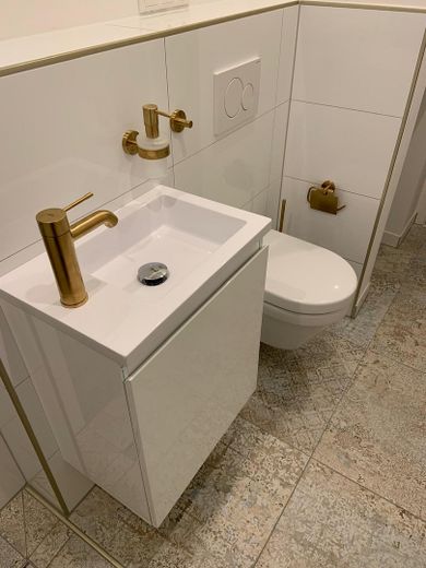 Bad/Dusche/WC (1. OG)