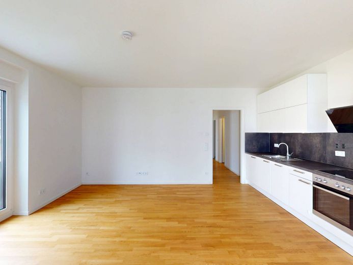 YON BERLIN - Luminoso appartamento di nuova costruzione con 3 locali, cucina componibile e BALCONE a Berlino-Friedenau – Ansicht III: Wohn- und Esszim…