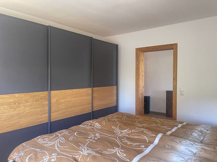 EINFAMILIENHAUS in sonniger Ruhelage in Garching an der Alz – Schlafzimmer
