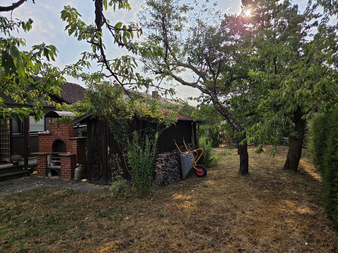 مساحة لأفكاركم - منزل عائلي مع شقة مستقلة وقطعة أرض كبيرة – Garten