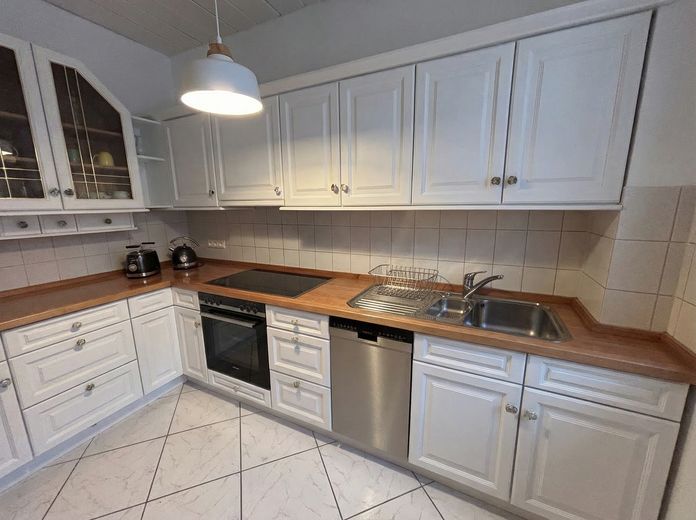 Küche/Kitchen No 1(2nd floor)