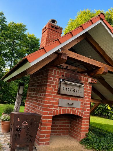 Reetdachhaus mit Charakter in der Nähe von Zarrentin am Schaalsee OT Bantineschichten erzählt – für gemütliche Stunden 