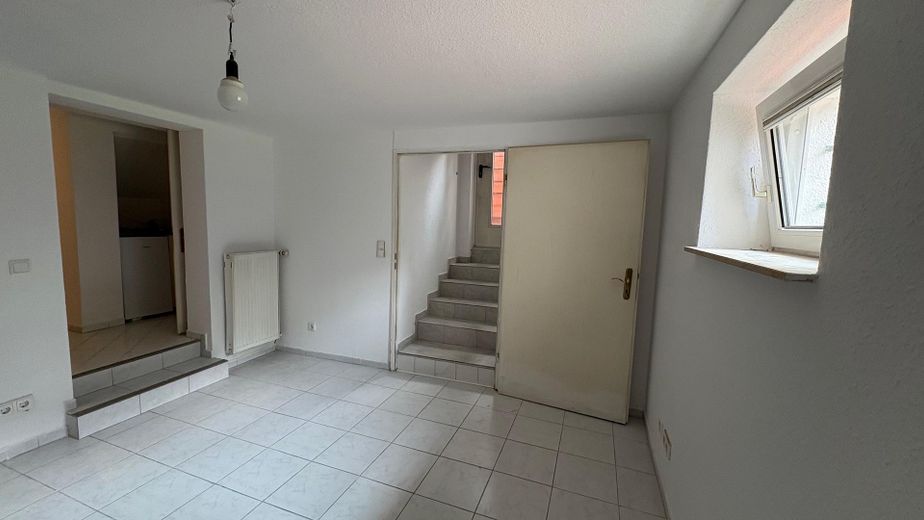 Zimmer Keller mit Außenzugang