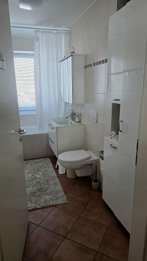 Von Privat sonnige 4-Zimmer Wohnung in bester Lage in Haar – Foto 15