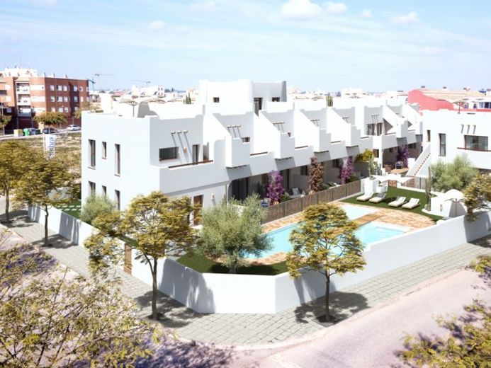 Außergewöhnliches Penthouse ganz in der Nähe des Meeres mit einem wunderschönen Pool – Foto 1