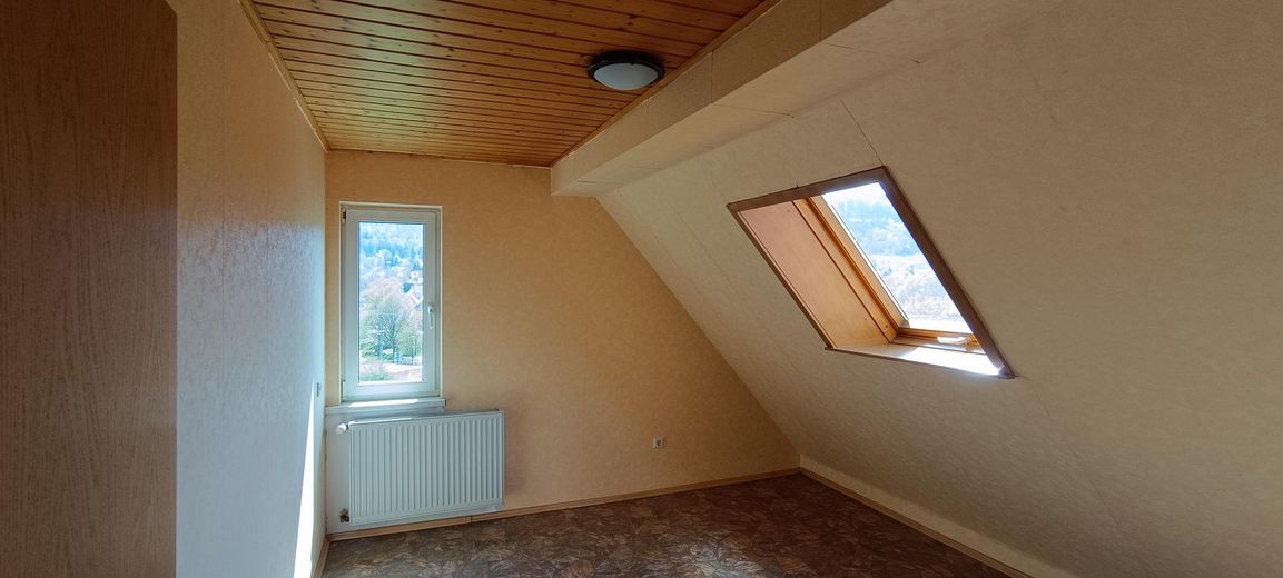 1-2-Familienhaus – Kinderzimmer DG