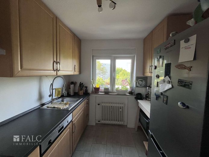 Willkommen in Ihrer modernisierten 2-Zimmer-Wohnung mit Balkon – Küche