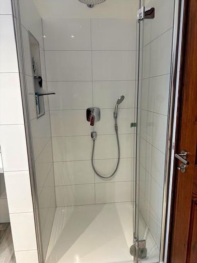 Badezimmer_EG Dusche Bodentief