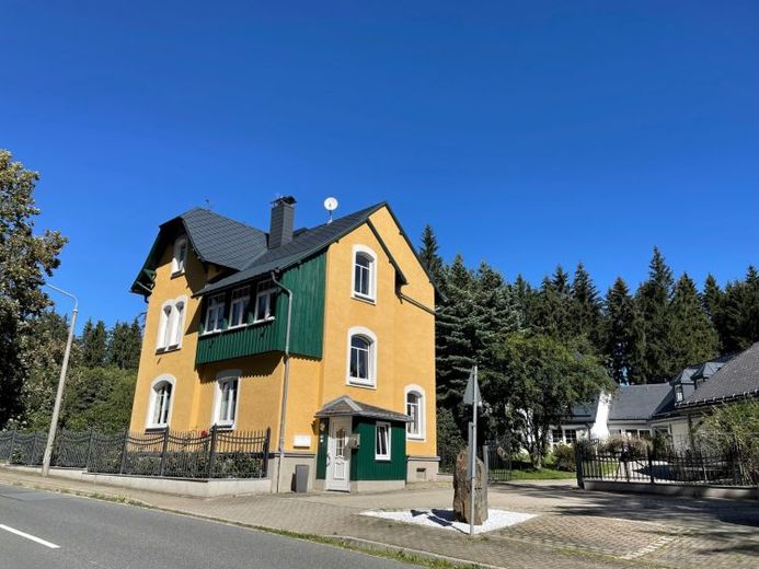 Hochwertig möblierte 2 Raum Wohnung in ruhiger Lage – Foto 1