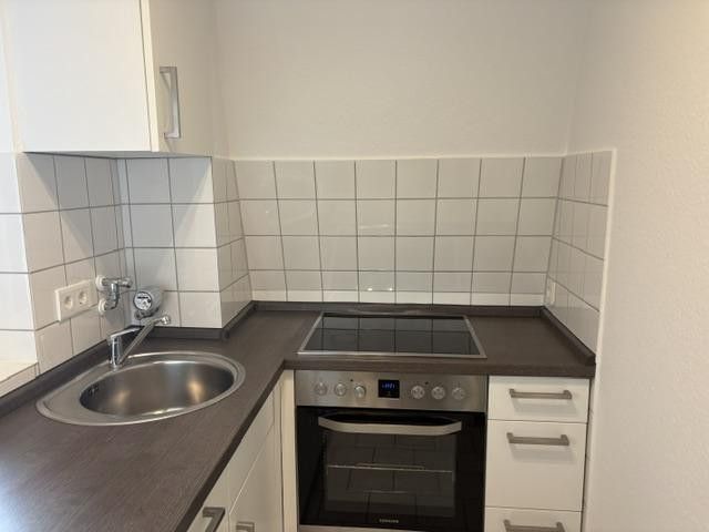 Hamburg Bergstedt’te geniş güneybatı sundurmalı ve yeşil manzaralı 2 odalı daire, 2. kat (son kat) – Fotoğraf 5