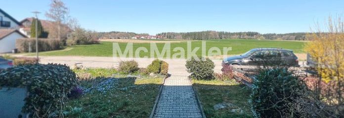 Sofort bezugsfrei: Charmantes Reihenmittelhaus mit PV-Anlage, Kamin & traumhaftem Blick ins Grüne
