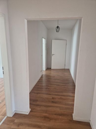 Flur, Richtung Wohnungstür 