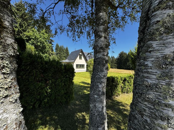Haus auf 900 m ü NN am Auersberg im Erzgebirge – Einmalig & Außergewöhnlich