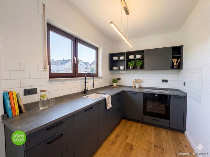 Helles, sympathisches Haus in Dieburger Bestlage – Küche_KI