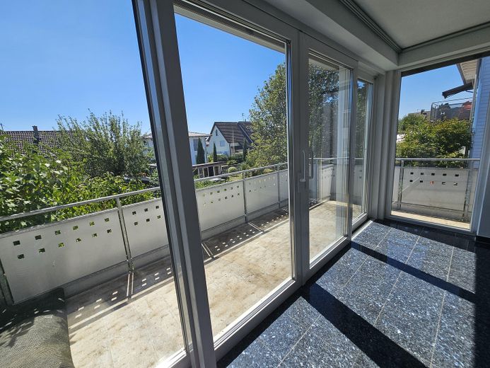 Großzügige Maisonette im Architektenhaus mit Kamin, Balkon & Albblick – ideal für 1–2 Personen – Balkon (Südausrichtung)