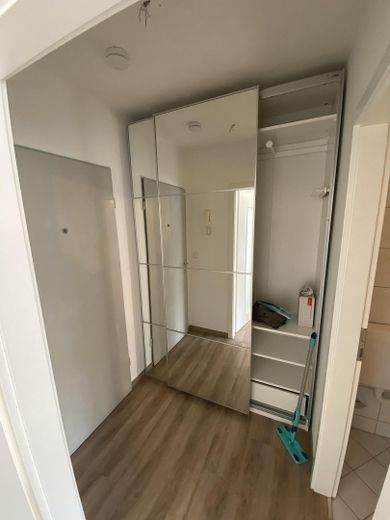 Helles, lichtdurchflutetes Appartment in München-Maxvorstadt/Schwabing frisch renoviert – Flur