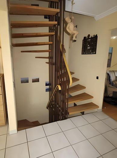 Holztreppe im Haus
