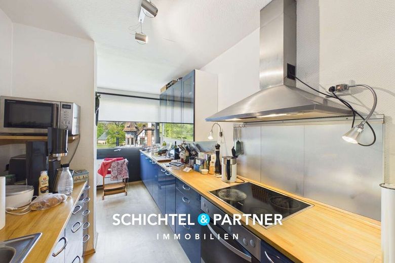 Radio Bremen | Große Maisonettewohnung mit Spitzboden, Balkon &amp; Garage – S&amp;P | Küche