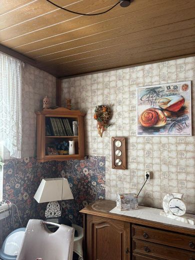 House with large plot in Wassenberg - plenty of potential for craftsmen – Küche