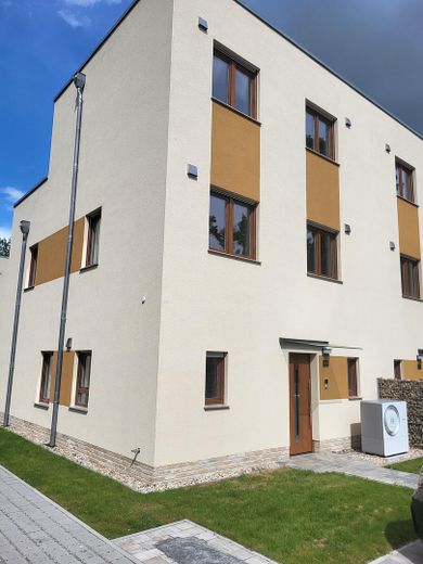 Bezugsfertig -  am Falkenhagener See – 40b Ansicht West
