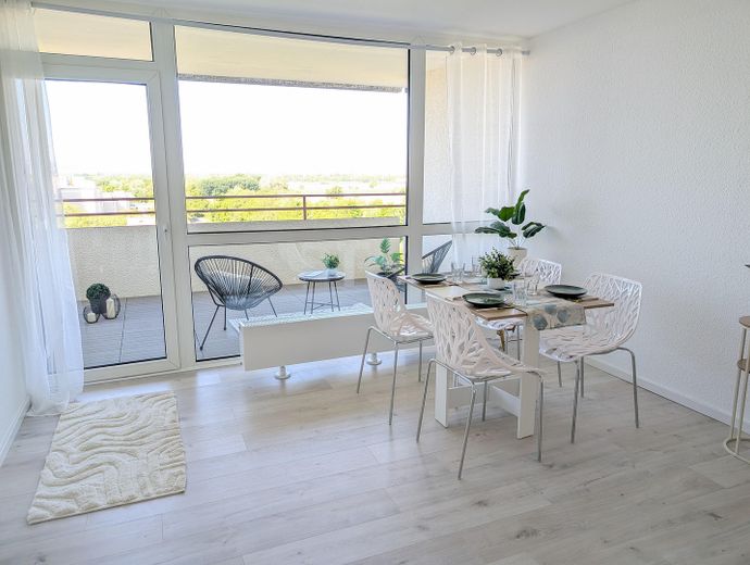 NO COMMISSION | Move in immediately | PANORAMIC VIEW | First occupancy after complete renovation | barrier-free – Essbereich