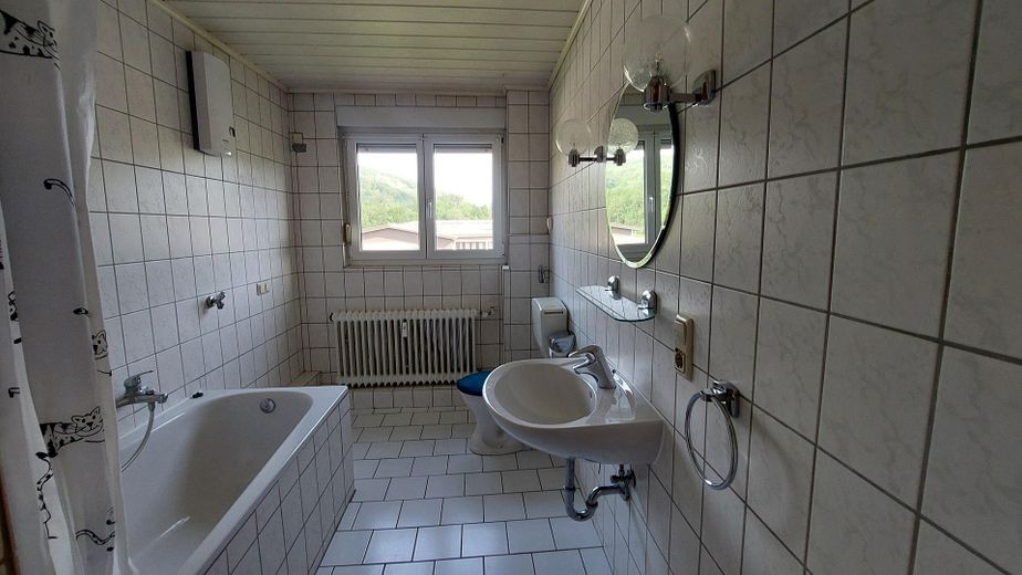 Bad, 2. OG, Wohneinheit 2