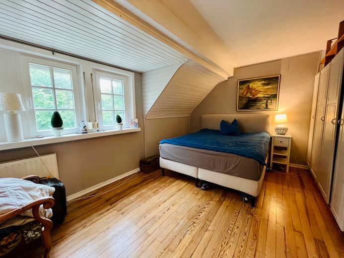 Schlafzimmer 2