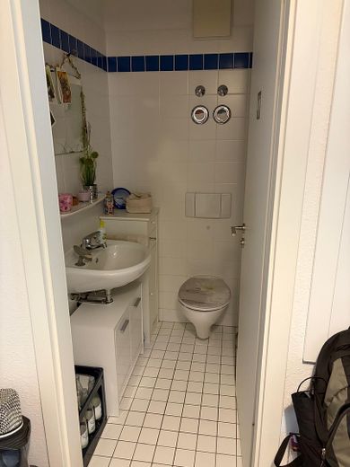 Wassernähe: Helle 4-Zimmer-Wohnung mit Loggia & Tiefgarage in Berlin-Friedrichshagen – Zusätzliches WC