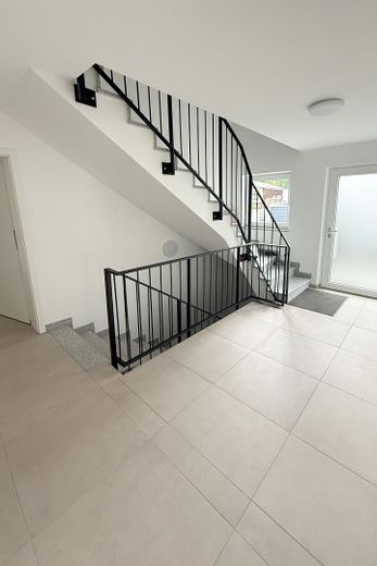 3 Zimmer Neubauwohnung in Schwandorf ab sofort zu vermieten, Dachgeschoss (Nr. 4) – Treppenhaus