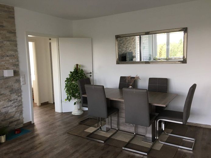 Wohnzimmer (Essbereich)