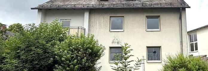 Großzügiges 1-2 Familienhaus in Konradsreuth b. Hof